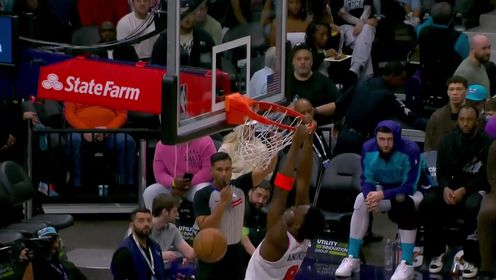 马威19+14+3帽 鲍尔25+8 唐斯24+10 黄蜂击退尼克斯