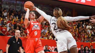 WCBA总决赛-李梦24+6 高颂14+9+6 四川轻取东莞扳成1-2