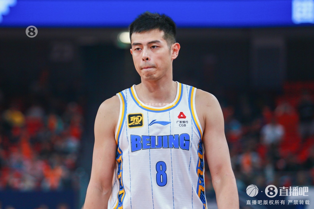 北京三老将合同到期欲续约 或将转老将合同 但球队面临阵容抉择!